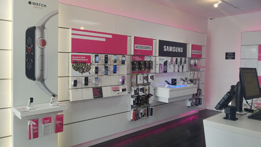 Cell Phone Store «T-Mobile», reviews and photos, 524 Pacific Coast Hwy, Hermosa Beach, CA 90254, USA