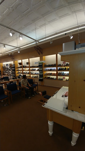 Shoe Store «Tops For Shoes», reviews and photos, 27 N Lexington Ave, Asheville, NC 28801, USA