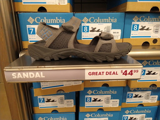 Sportswear Store «Columbia Sportswear Outlet Store at Premium Outlets in Orlando», reviews and photos, 4971 International Dr, Orlando, FL 32819, USA