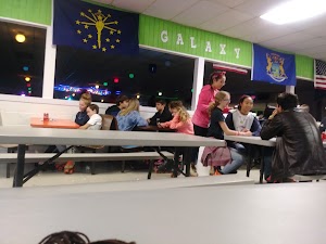 Galaxy Roller Rink - photo 3