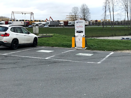 Borne de recharge de véhicules électriques Threeforce Station de recharge Tournai
