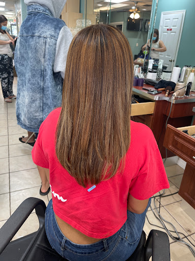 Beauty Salon «Jinnette Dominican Hair Salon», reviews and photos, 7400 NW 21st St, Sunrise, FL 33313, USA