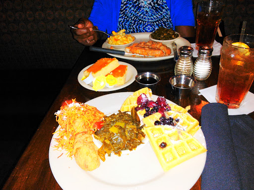 Southern Restaurant (US) «Buttons Restaurant Fort Worth», reviews and photos, 4701 West Fwy, Fort Worth, TX 76107, USA