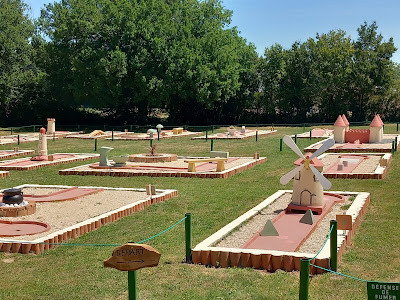 Mini golf d'Eva à Sérignac-Péboudou