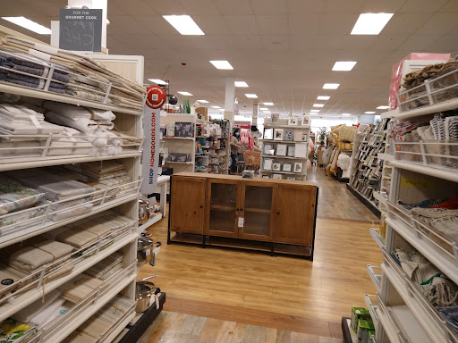 Department Store «HomeGoods», reviews and photos, 12351 Limonite Ave, Eastvale, CA 91752, USA