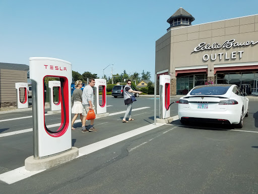 Outlet Mall «Seaside Factory Outlet Center», reviews and photos, 1111 N Roosevelt Dr, Seaside, OR 97138, USA