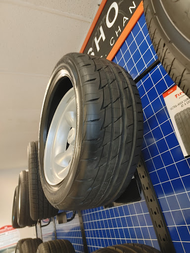 Tire Shop «Firestone Complete Auto Care», reviews and photos, 1560 Palm Bay Rd NE, Palm Bay, FL 32905, USA