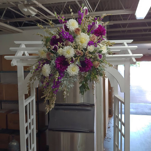 Florist «The Rustic Rose Flowers and Collectibles», reviews and photos, 220 W Main St, Williamsburg, OH 45176, USA