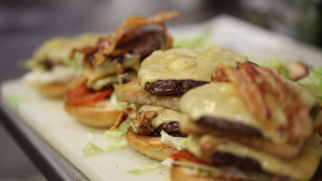 Értékelések erről a helyről: Trafik Burger Budakeszi, Budakeszi - Hamburger