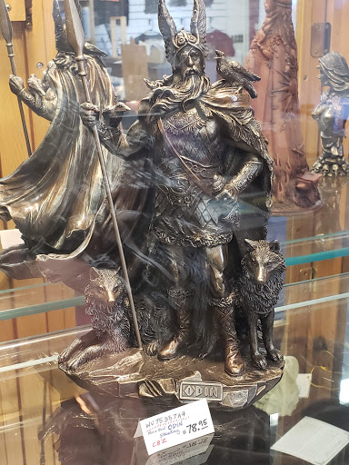 Book Store «Edge of the Circle Books», reviews and photos, 1307 NE 45th St, Seattle, WA 98105, USA