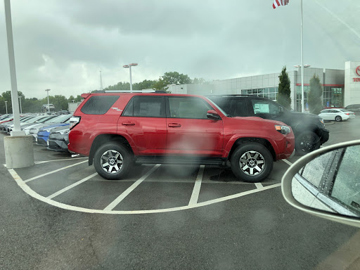 Used Car Dealer «Germain Toyota of Columbus», reviews and photos, 5711 Scarborough Blvd, Columbus, OH 43232, USA
