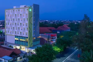 Zest Parang Raja Solo by Swiss-Belhotel International image