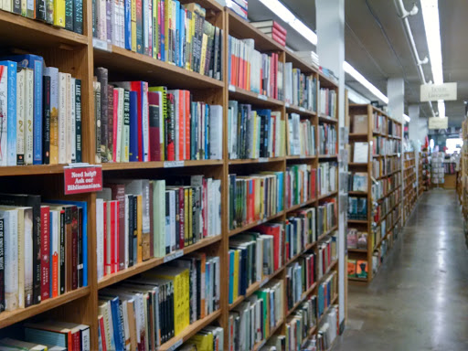 Book Store «Half Price Books», reviews and photos, 5017 Excelsior Blvd, St Louis Park, MN 55416, USA