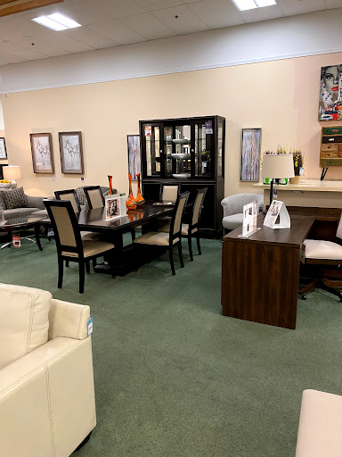 Furniture Store «Raymour & Flanigan Furniture and Mattress Store», reviews and photos, 2100 NJ-38, Cherry Hill, NJ 08002, USA