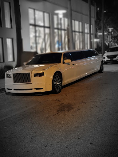 Sportswear Store «lululemon», reviews and photos, 846 Lincoln Rd #1a, Miami Beach, FL 33139, USA