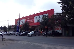 Centro Comercial Via Iguaçu image