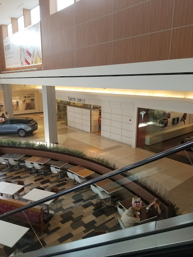 Shopping Mall «The Fashion Mall at Keystone», reviews and photos, 8702 Keystone Crossing, Indianapolis, IN 46240, USA