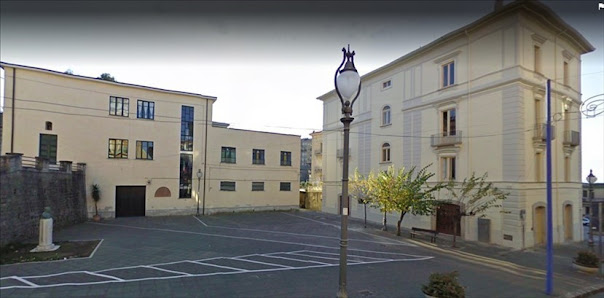 Istituto di Educazione Mons. Alfredo Pinto Sezione Asilo e Scuola Elememtare P.za Vittorio Emanuele II, 1, 84078 Vallo della Lucania SA, Italia