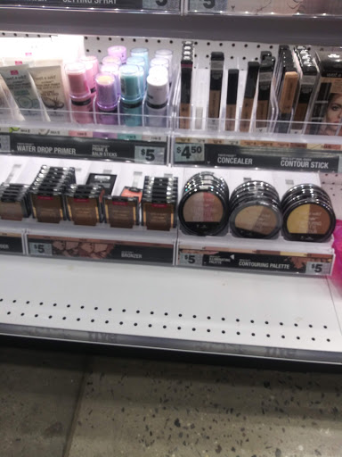 Variety Store «Five Below», reviews and photos, 300 Marketplace Blvd, Hamilton Township, NJ 08691, USA