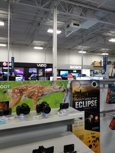 Electronics Store «Best Buy», reviews and photos, 2288 E Williams Field Rd, Gilbert, AZ 85295, USA