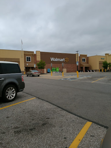 Department Store «Walmart Supercenter», reviews and photos, 201 Chamber Dr, Milford, OH 45150, USA