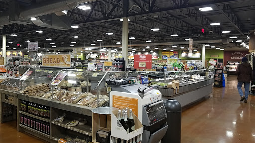 Grocery Store «Fresh Thyme Farmers Market - Kenosha», reviews and photos, 7100 Green Bay Rd, Kenosha, WI 53142, USA
