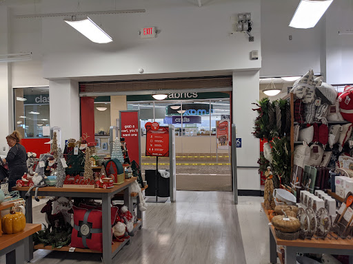 Department Store «T.J. Maxx», reviews and photos, 1800 4 Seasons Blvd, Hendersonville, NC 28792, USA