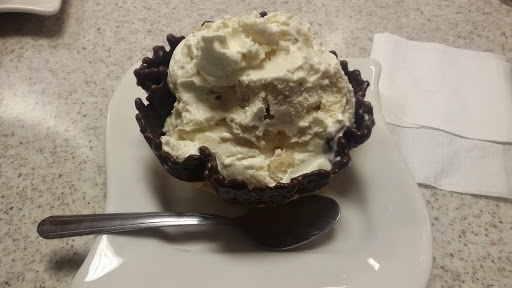 Ice Cream Shop «Oberweis Ice Cream and Dairy Store», reviews and photos, 7202 W 159th St, Orland Park, IL 60462, USA