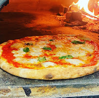 Plats et boissons du Pizzas à emporter Pizzeria chez pietro à Beaucaire - n°1