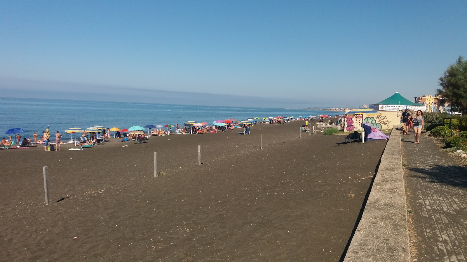 Fotografie cu Spiaggia di Ladispoli cu nivelul de curățenie înalt