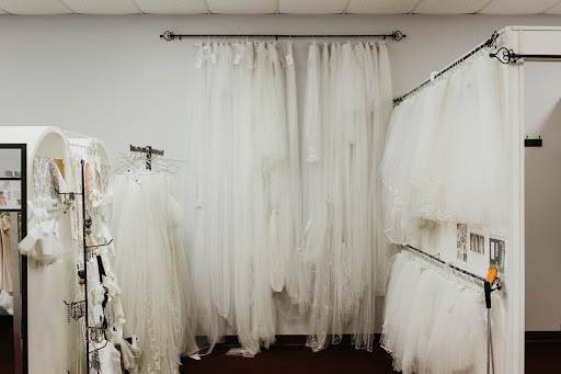 Bridal Shop «SGE Bridal Boutique», reviews and photos, 1020 N Hamilton Rd, Gahanna, OH 43230, USA