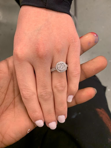 Jewelry Store «Unclaimed Diamonds», reviews and photos, 113 S 8th St, Philadelphia, PA 19106, USA