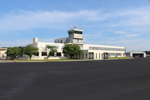Smith Reynolds Airport
