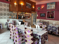 Atmosphère du Restaurant Le Palmier à Saint-Leu-la-Forêt - n°2