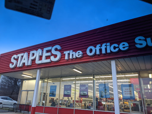 Office Supply Store «Staples», reviews and photos, 1129 Riverdale St, West Springfield, MA 01089, USA
