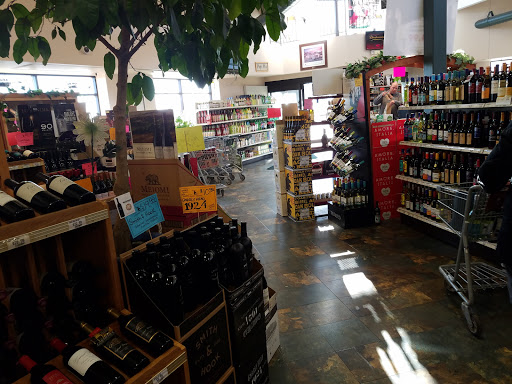 Liquor Store «Northbound Liquor Store», reviews and photos, 19348 Evans St NW, Elk River, MN 55330, USA