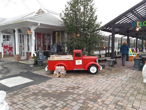 Florist «Bayport Flower Houses, Inc.», reviews and photos, 940 Montauk Hwy, Bayport, NY 11705, USA