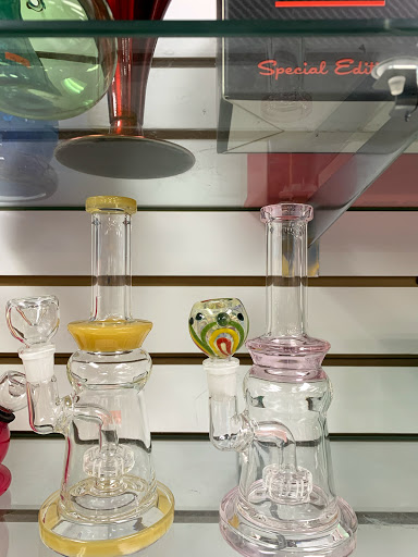 Tobacco Shop «Brice Park Smoke Shop & Carryout», reviews and photos, 6351 Tussing Rd, Reynoldsburg, OH 43068, USA