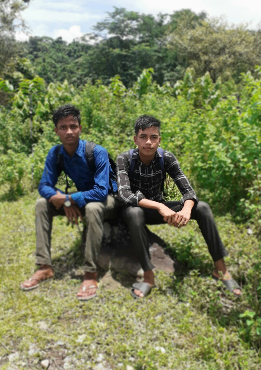 ই বিল্ডিংয়ের টিলা
