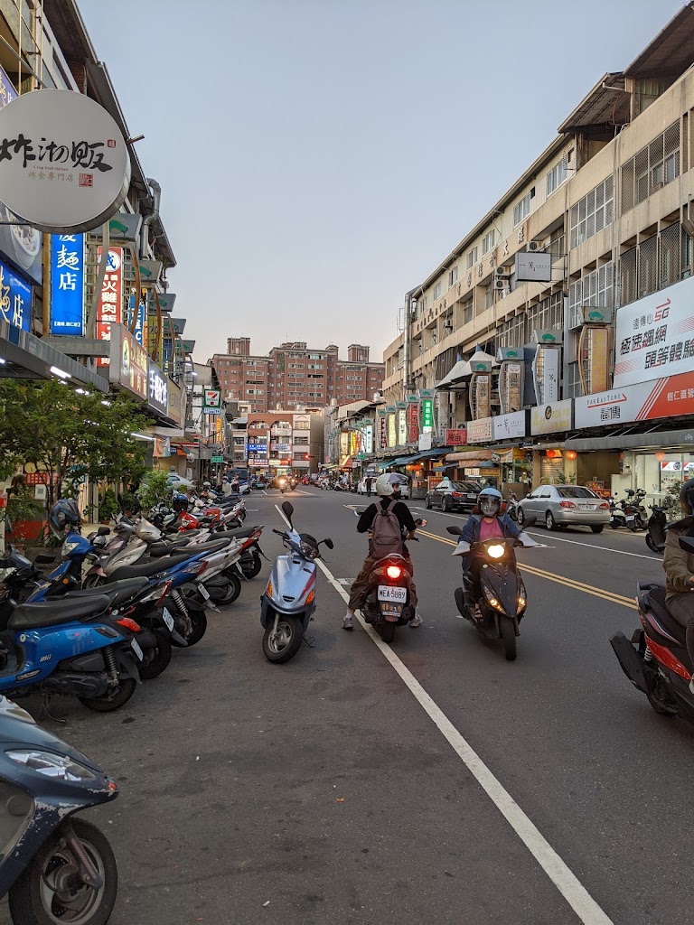 斗六門當歸鴨 霧峰店 的照片