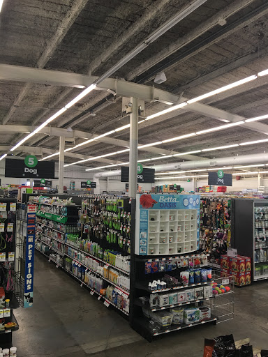 Pet Supply Store «Pet Supplies Plus», reviews and photos, 1411 S Stockton St, Lodi, CA 95240, USA