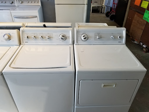 Used Appliance Store «C & C Appliance», reviews and photos, 1101 S Scenic Ave, Springfield, MO 65802, USA