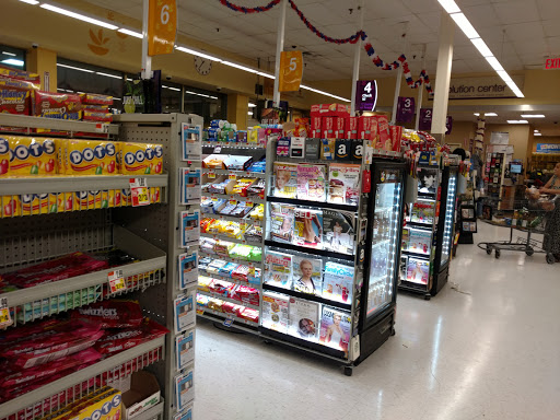 Grocery Store «Stop & Shop», reviews and photos, 64-66 Myrtle Ave, Ridgewood, NY 11385, USA