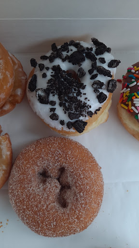 Donut shop,Dessert shop «Daylight Donuts», reviews and photos, 214 W Commercial St,Ozark, AR 72949,United States