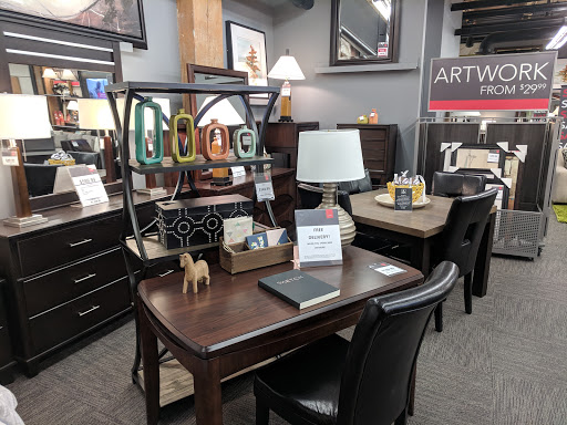 Furniture Rental Service «CORT Furniture Rental & Clearance Center», reviews and photos, 540 N Lake Shore Dr, Chicago, IL 60611, USA