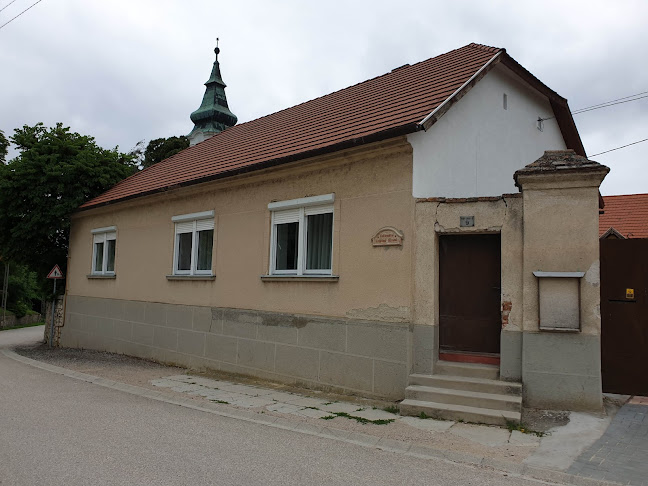 Értékelések erről a helyről: Fehérvárcsurgói Református templom, Fehérvárcsurgó - Templom