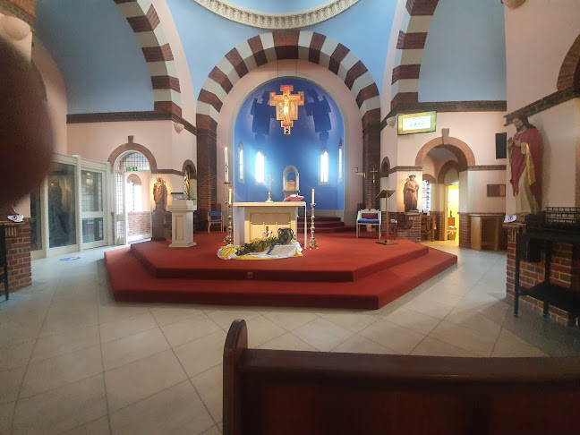 Reviews of English Martyrs Catholic Church in Reading - Church