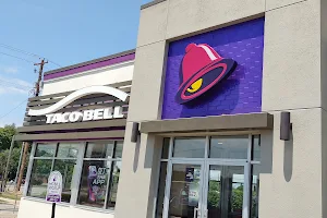 Taco Bell image