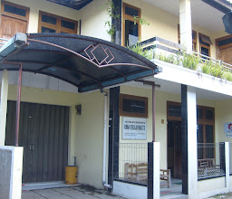 Bunda Maternity Hospital Bed photo
