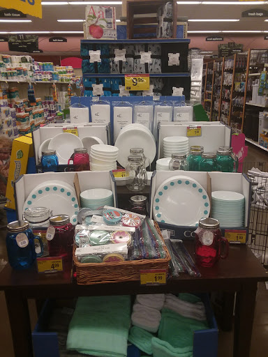 Grocery Store «Kroger», reviews and photos, 175 Lancaster Pike, Circleville, OH 43113, USA